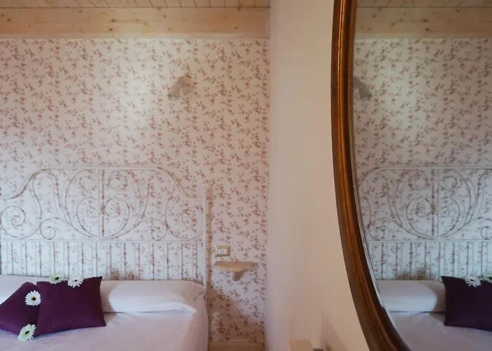 Rocca Dell'innominato Bed & Breakfast