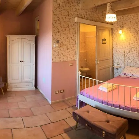 Rocca Dell'innominato Bed & Breakfast