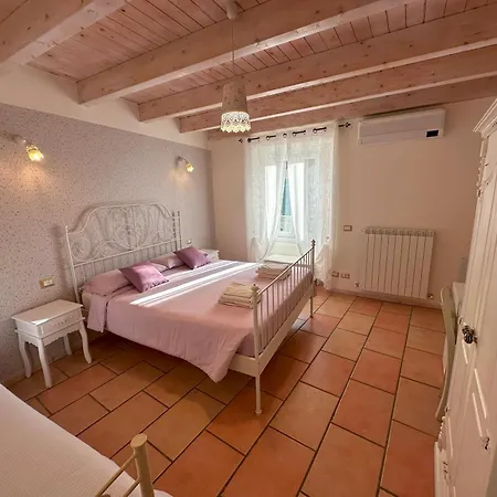 Rocca Dell'innominato Couette-café *