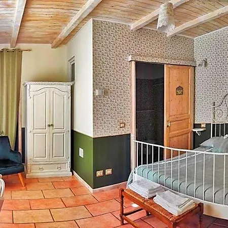 Bed & Breakfast Rocca Dell'innominato 3*