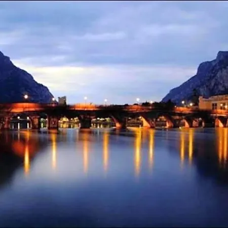 Rocca Dell'innominato Bed & Breakfast Lecco