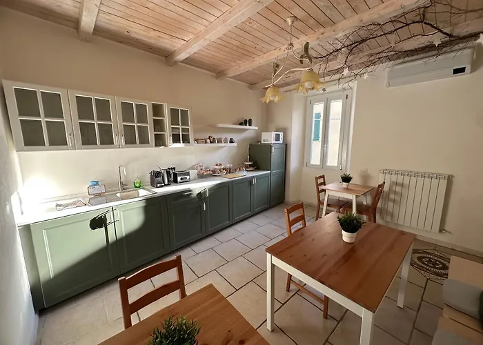 B&B Rocca Dell'innominato 3*