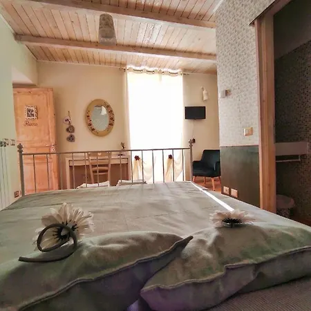 Rocca Dell'innominato Bed & Breakfast Lecco