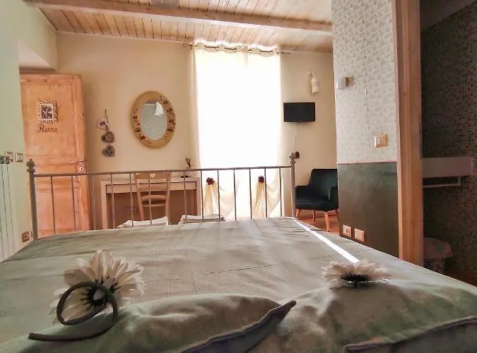 Rocca Dell'innominato Bed & Breakfast Lecco