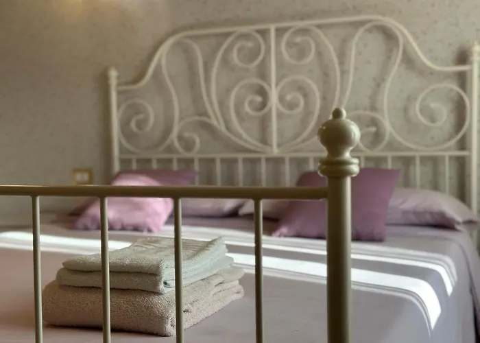 Rocca Dell'innominato Bed & Breakfast Lecco